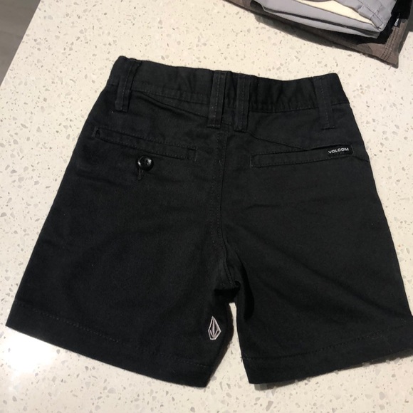 Volcom - Picture 3 of 4